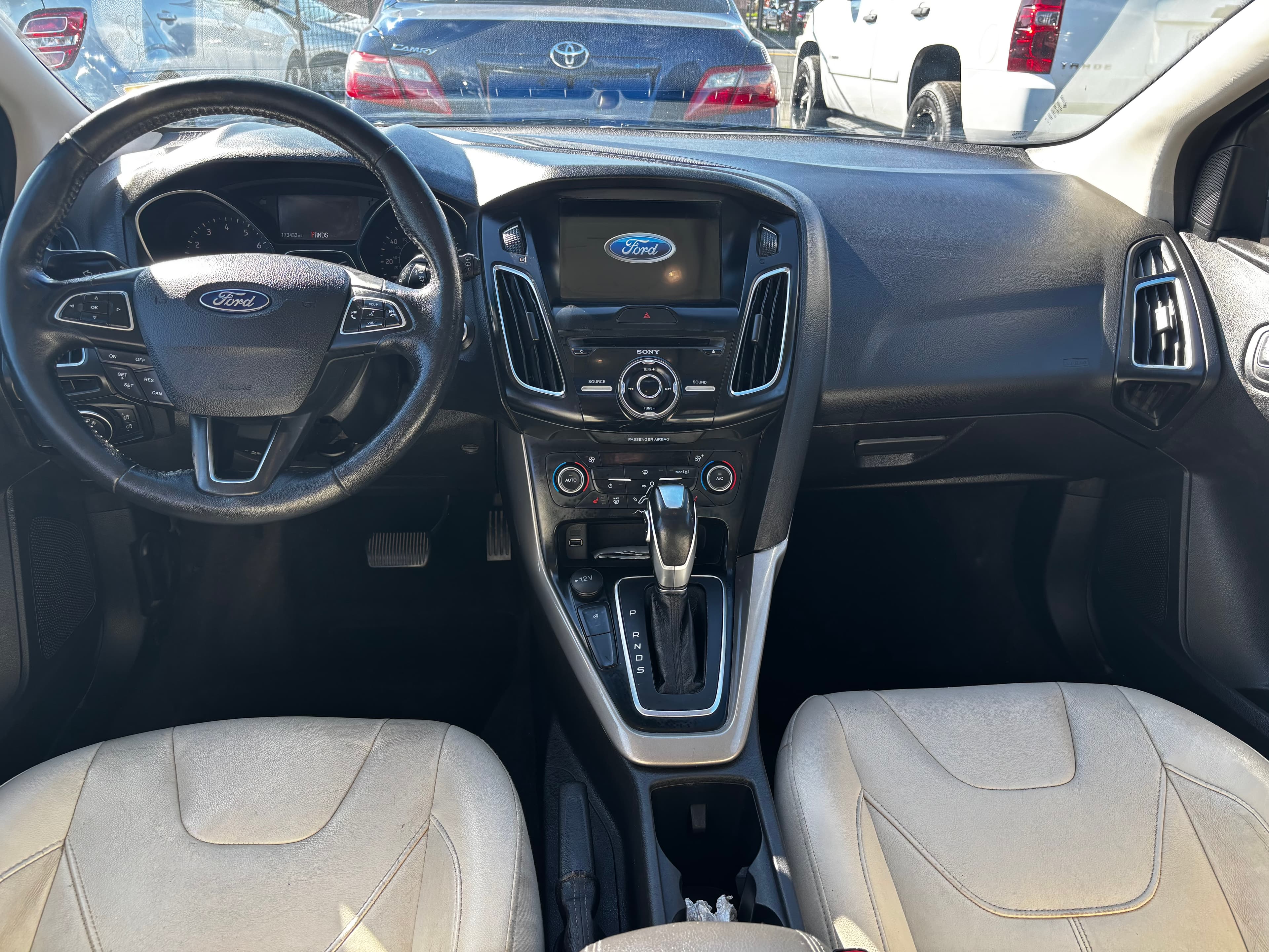 2018 Ford Focus TITANIUM thumbnail 6