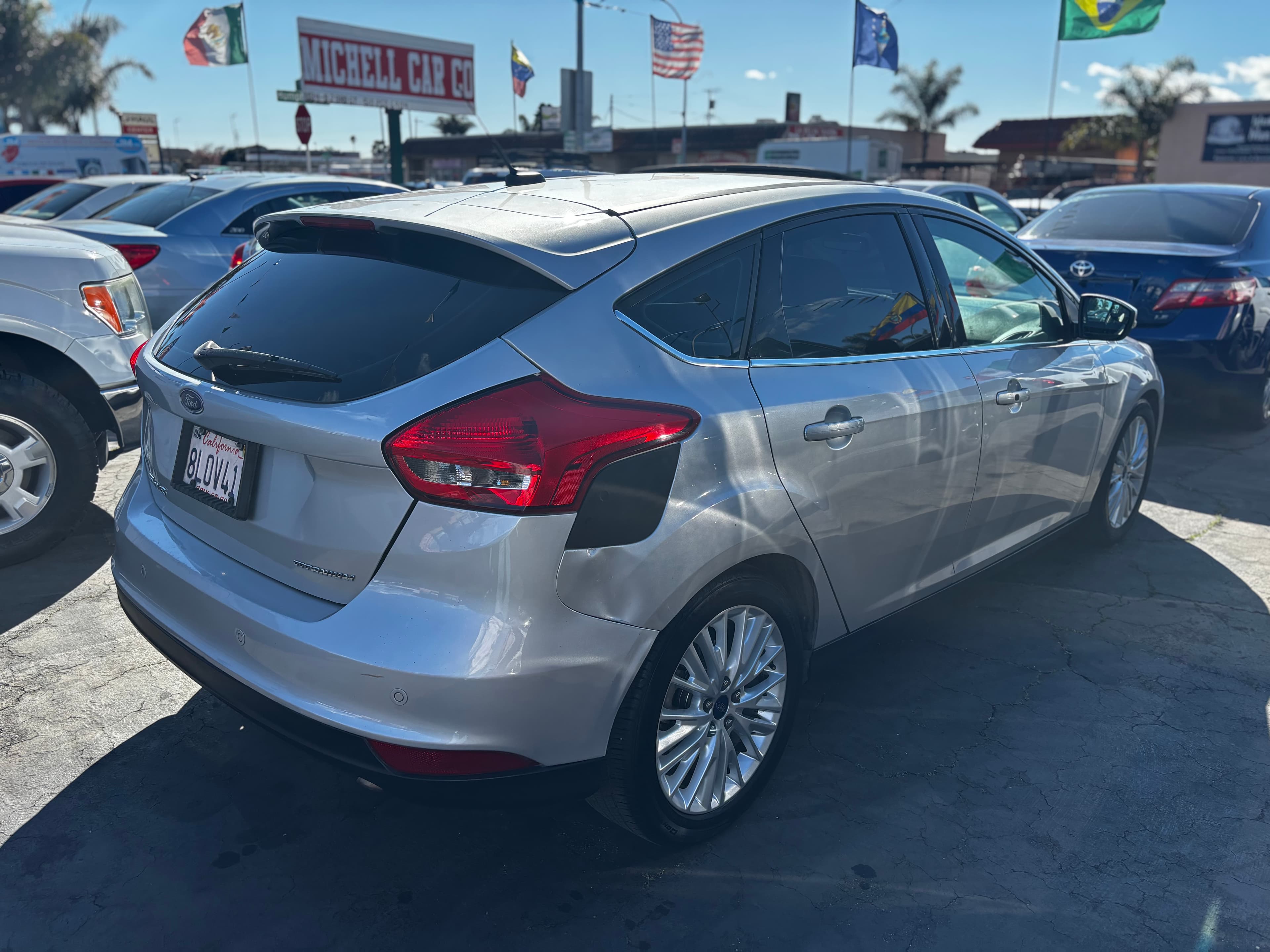 2018 Ford Focus TITANIUM thumbnail 3