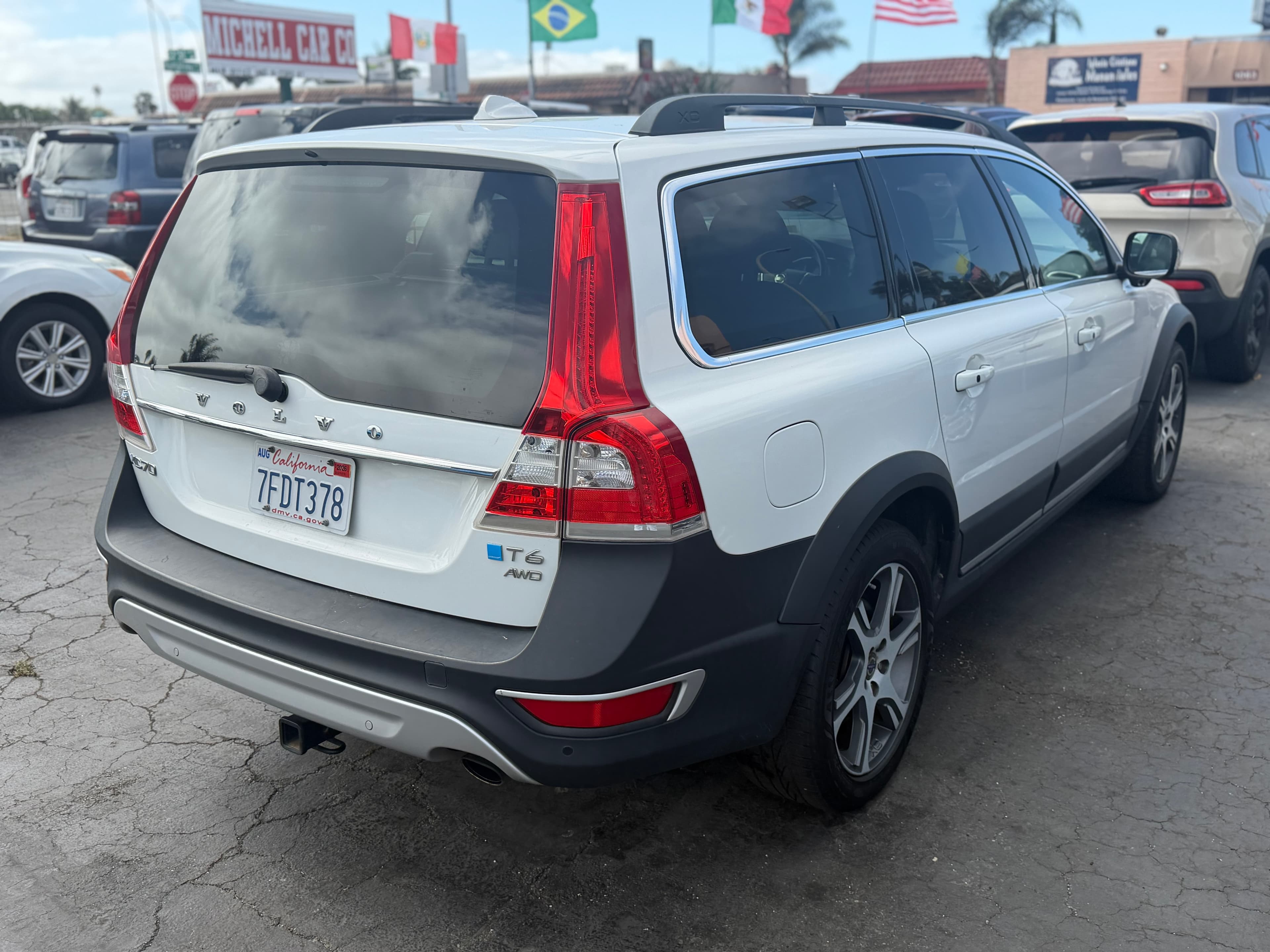 2015 Volvo XC70 T6 Platinum thumbnail 4