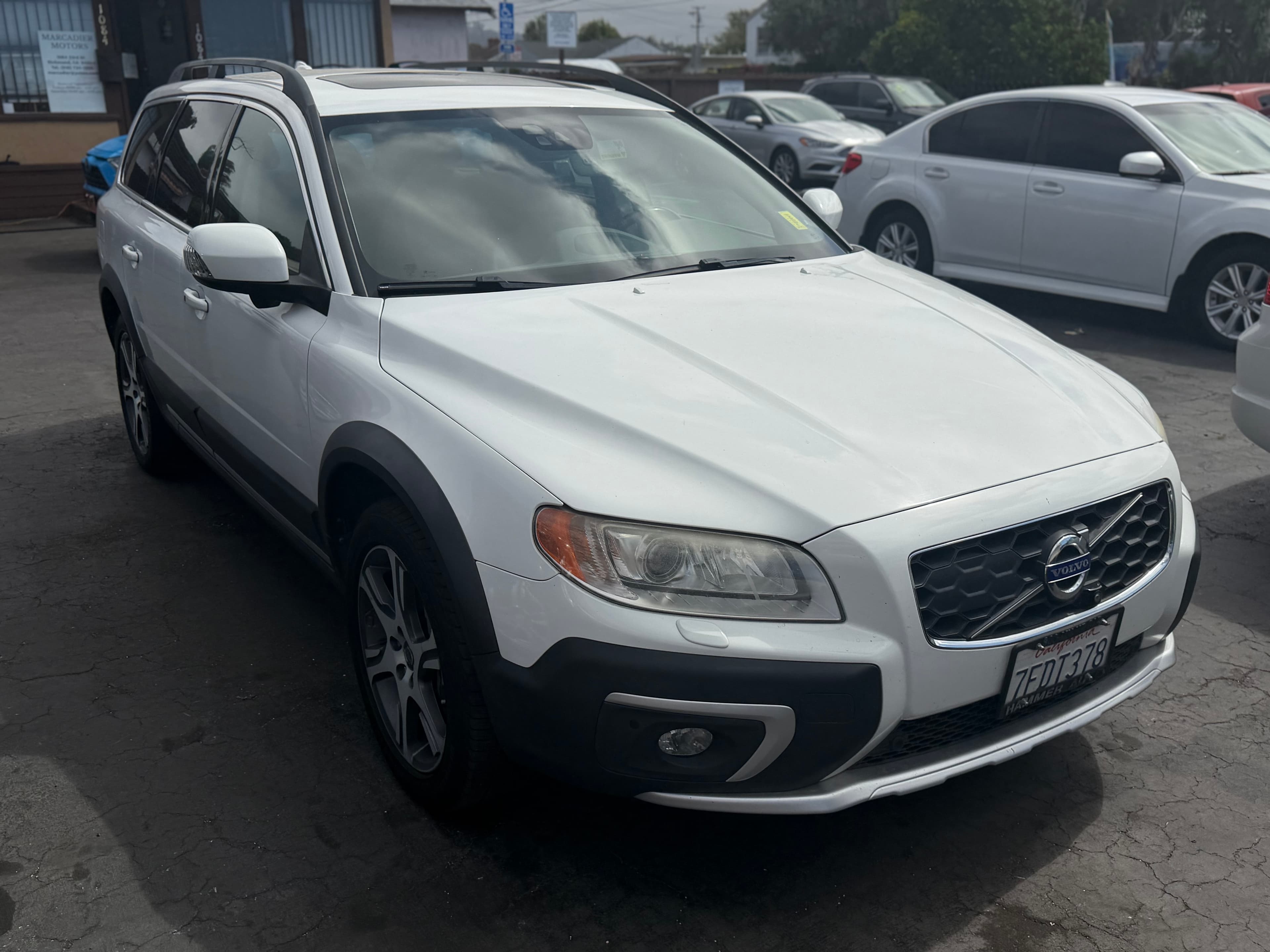 2015 Volvo XC70 T6 Platinum
