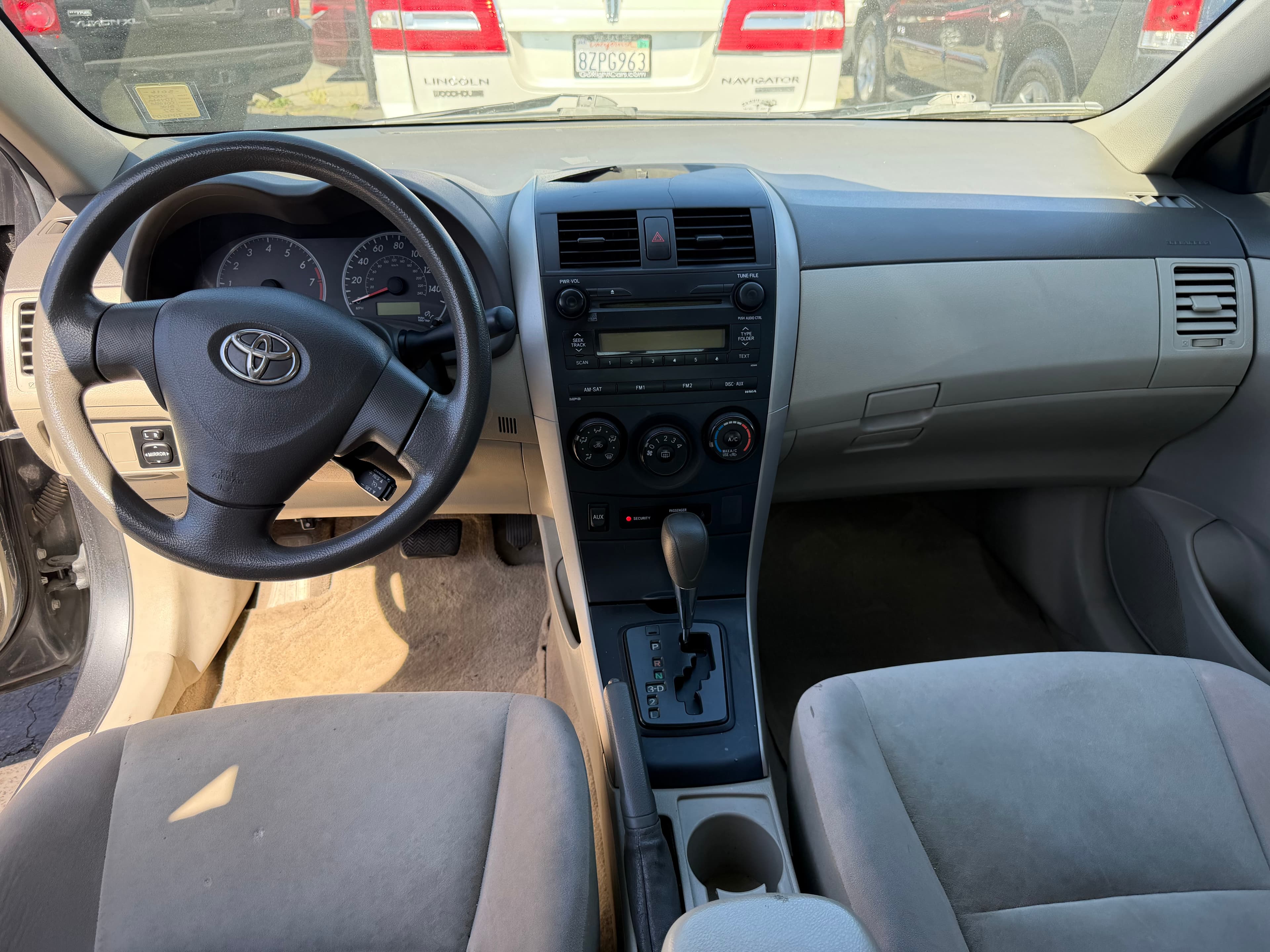 2009 Toyota COROLLA LE thumbnail 5